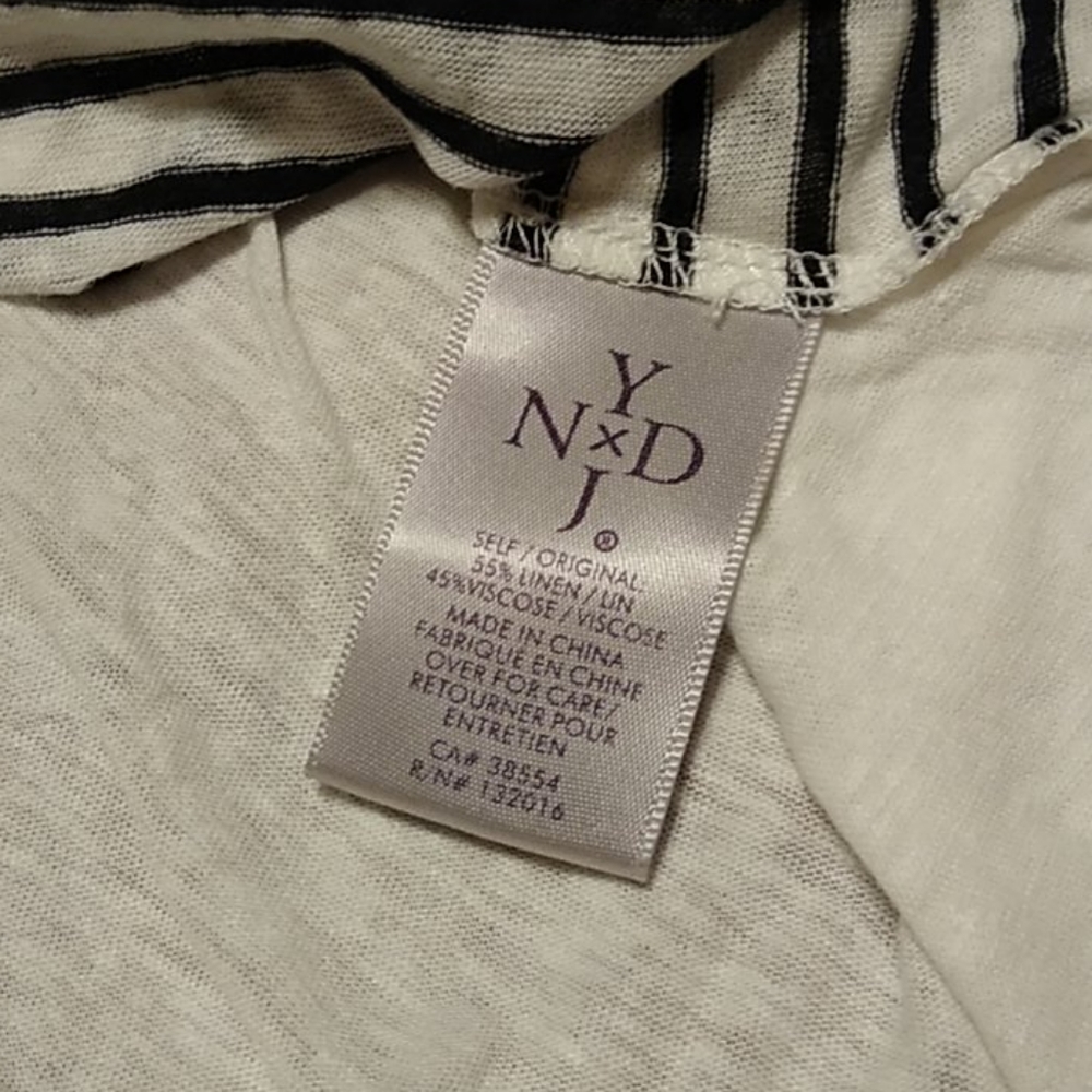 NYDJ top - Picture 6 of 7